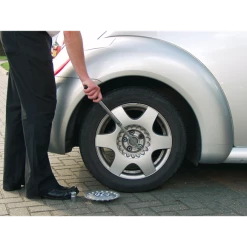 Siegen Tools By Sealey Siegen Wheel Master Wrench (525mm) -Power Tools Sales Store S0472 ACT2 ON WHEEL NUTS