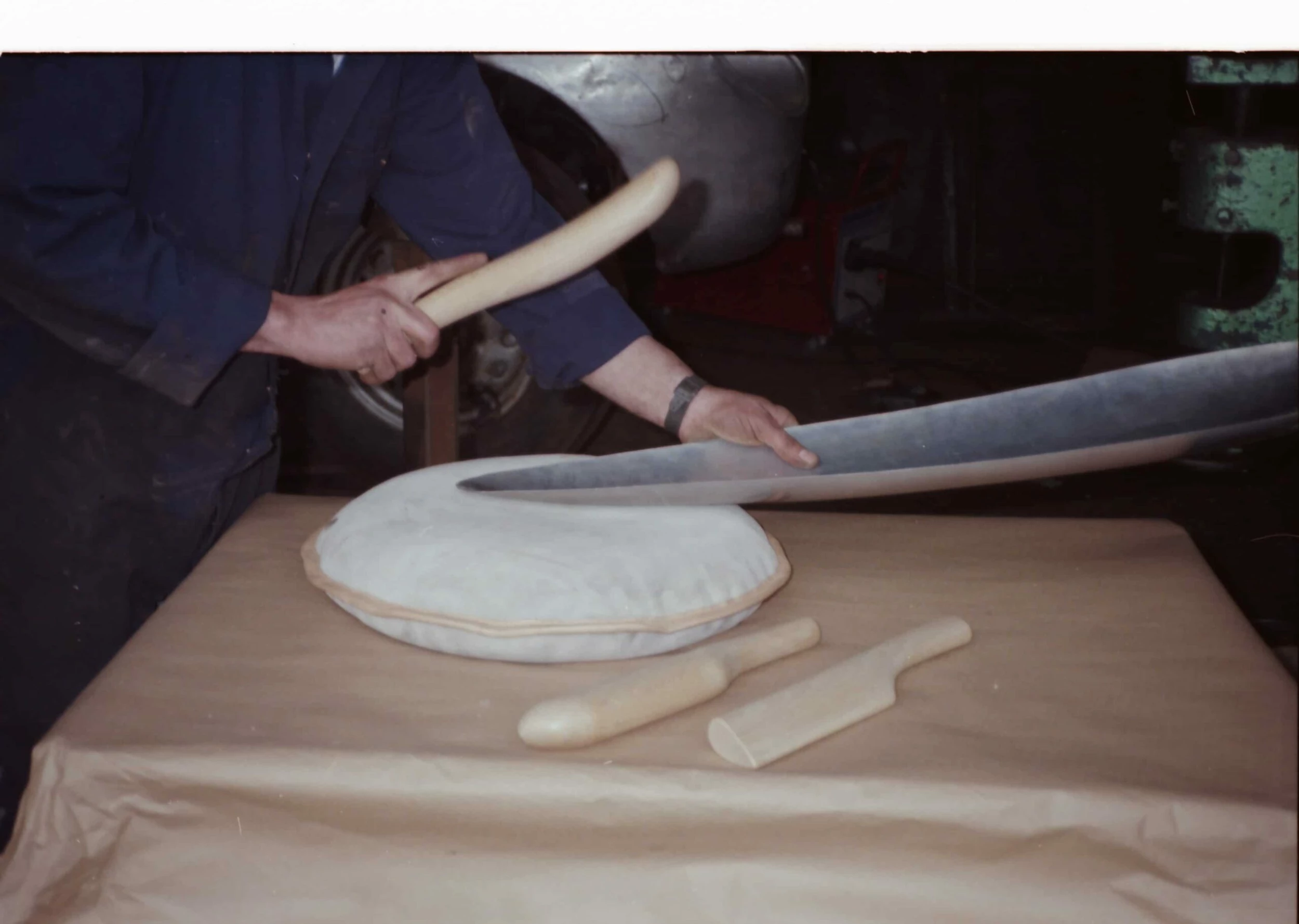 FROST Egg Shaped Forming Bat 2 FROST Egg Shaped Forming Bat - Image 2